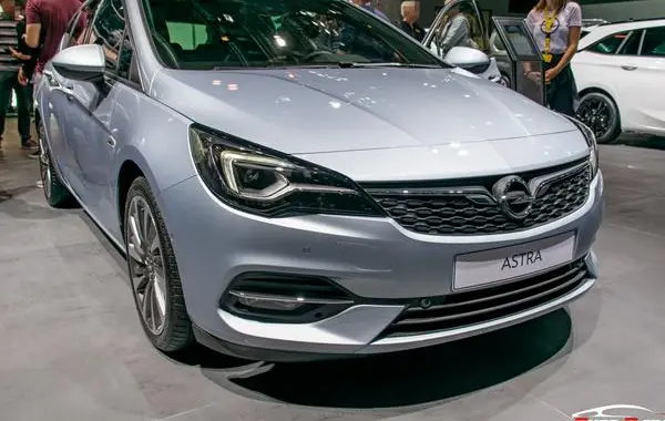 Opel Astra K (facelift 2019)-4