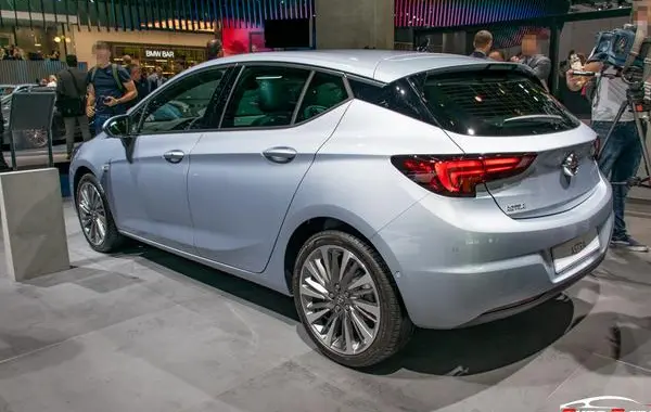 Opel Astra K (facelift 2019)-6
