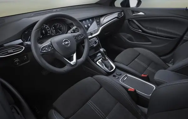 Opel Astra K (facelift 2019)-3