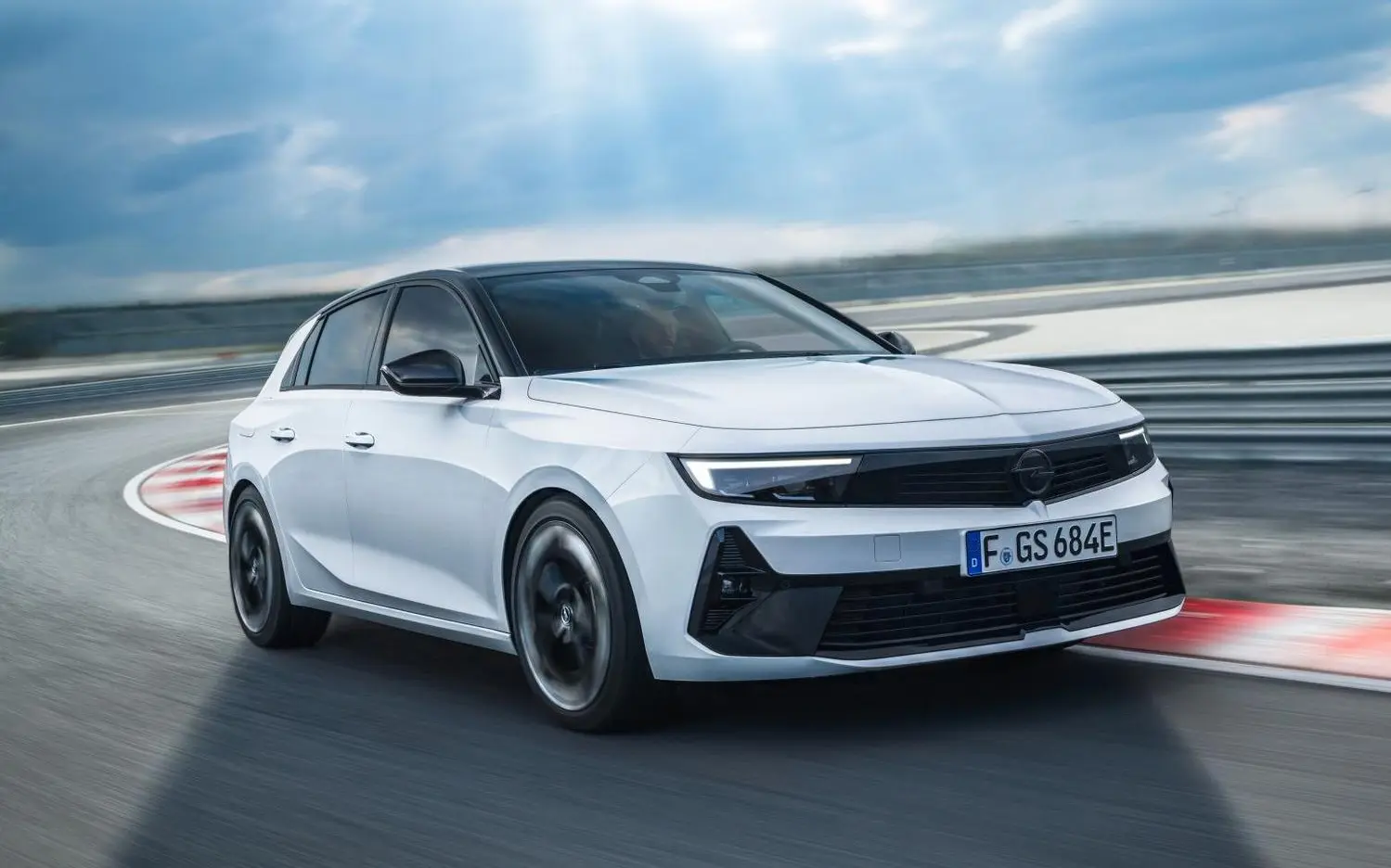 Opel Astra L-0
