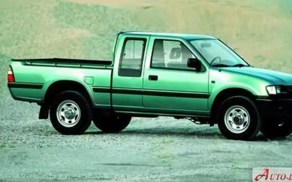 Opel Campo Half Cab