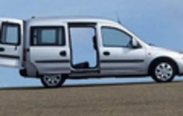 Opel Combo Tour C-3