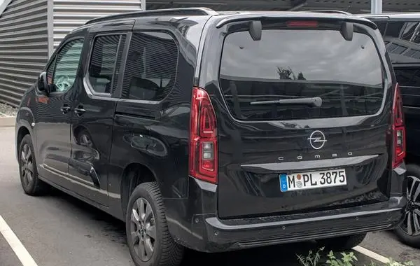 Opel Combo XL E (facelift 2024)-0