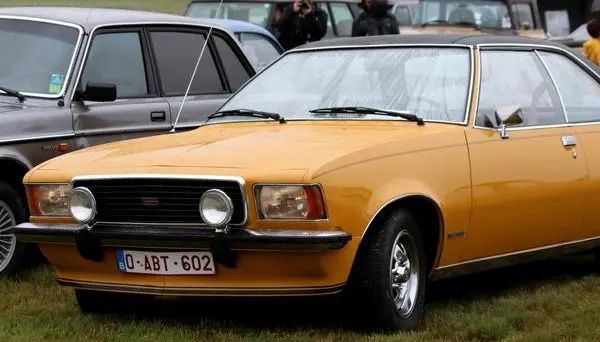 Opel Commodore B Coupe-2