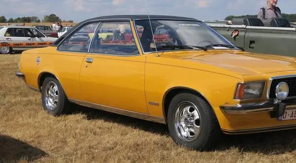 Opel Commodore B Coupe-3