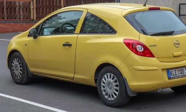 Opel Corsa D 3-door-4