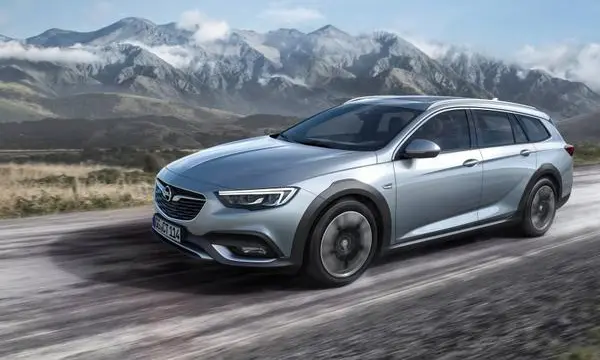 Opel Insignia Country Tourer (B)