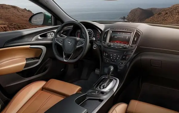 Opel Insignia Sports Tourer (A, facelift 2013)-2