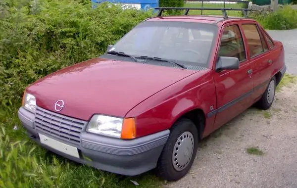 Opel Kadett E-2