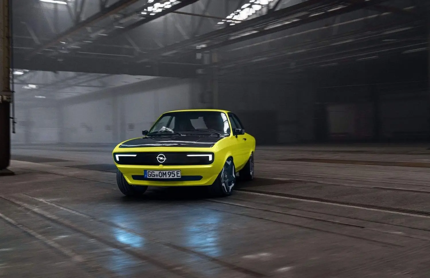 Opel Manta GSe ElektroMOD-12