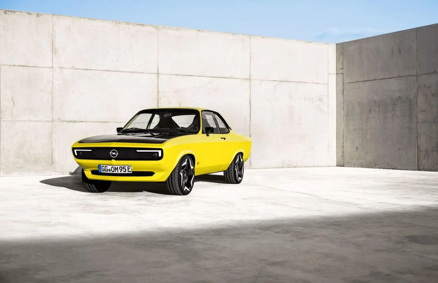 Opel Manta GSe ElektroMOD-13