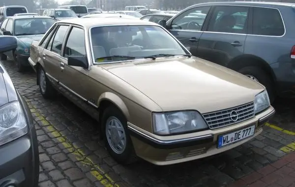 Opel Senator A (facelift 1982)-0