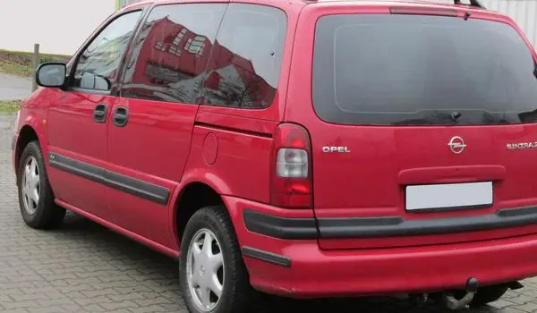 Opel Sintra-1