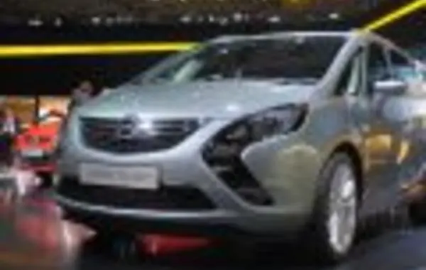 Opel Zafira Tourer C-1