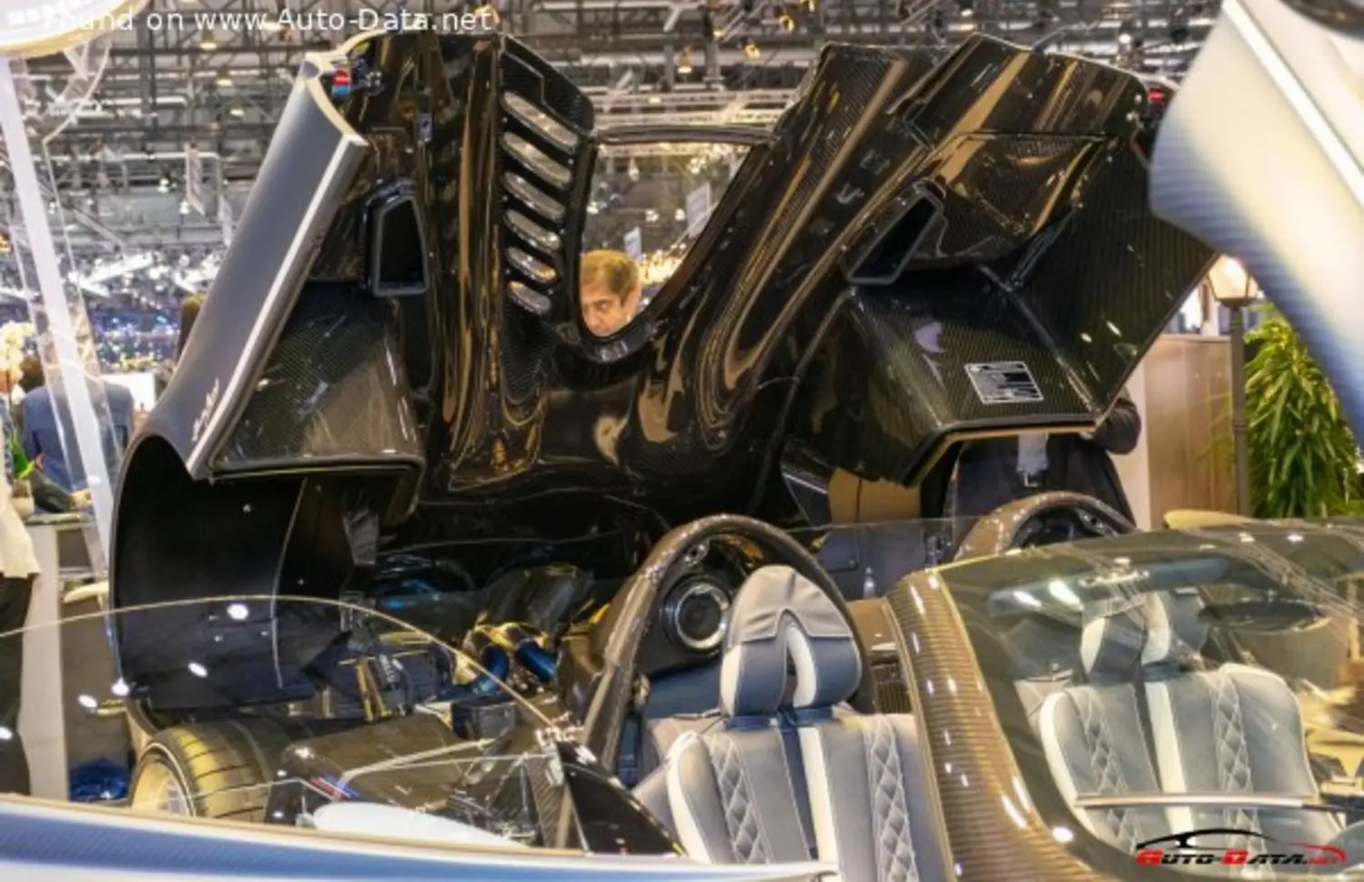 Pagani Huayra Roadster-6