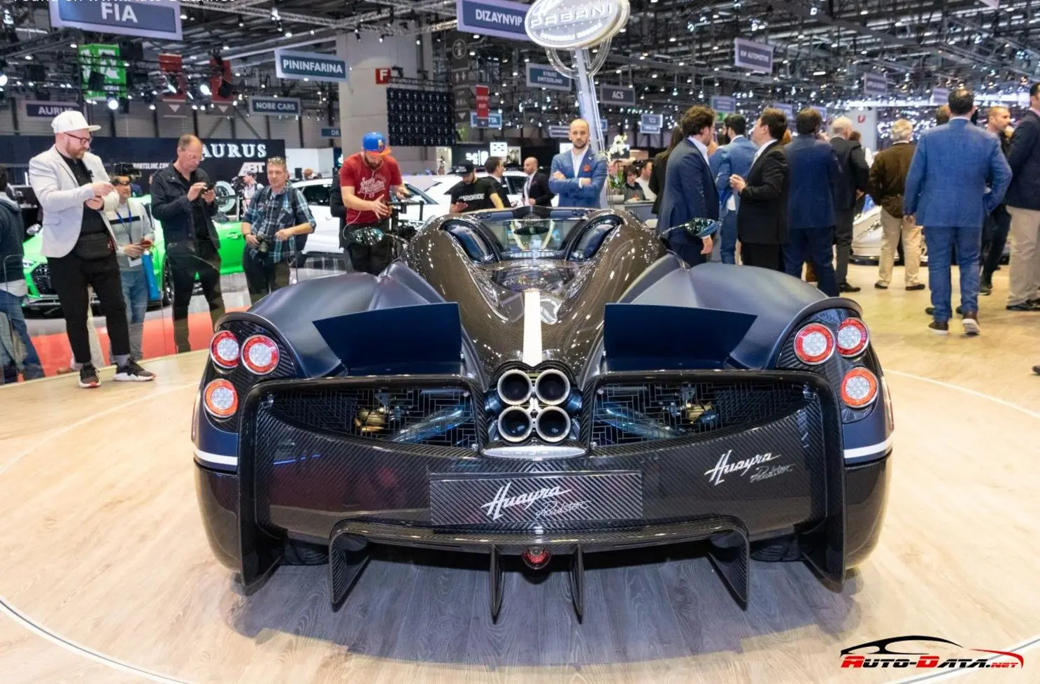 Pagani Huayra Roadster-2
