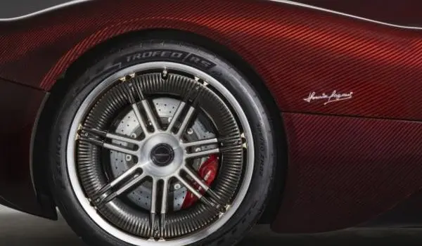Pagani Utopia Roadster-2