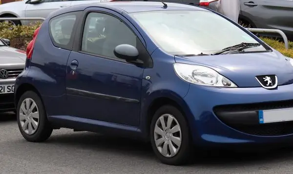 Peugeot 107 (Phase I, 2005) 3-door-1