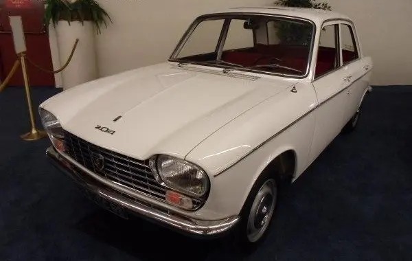 Peugeot 204