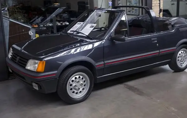 Peugeot 205 I Cabrio (741B,20D)-1