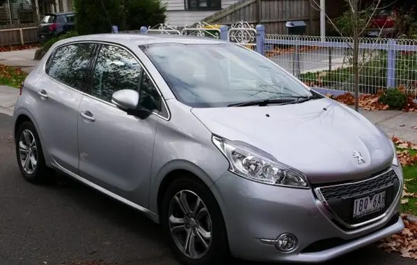 Peugeot 208 I (Phase I, 2012)-7