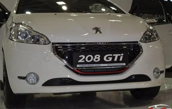 Peugeot 208 I (Phase I, 2012)-1