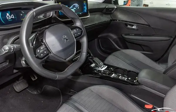 Peugeot 208 II (Phase I, 2019)-8