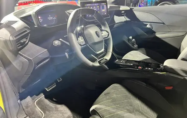 Peugeot 208 II (Phase II, 2023)-4
