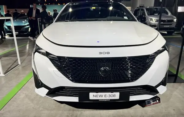 Peugeot 308 III (Phase I, 2021)-1