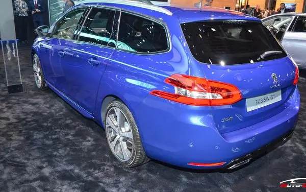 Peugeot 308 SW II (Phase II, 2017)-3
