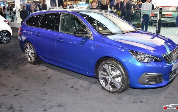 Peugeot 308 SW II (Phase II, 2017)-1