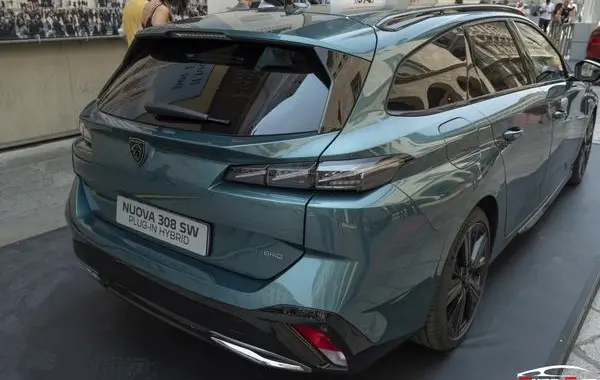 Peugeot 308 SW III (Phase I, 2021)-5
