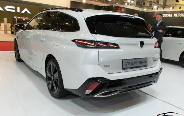 Peugeot 308 SW III (Phase I, 2021)-3