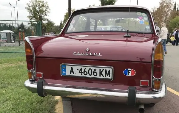 Peugeot 404 Berline-4