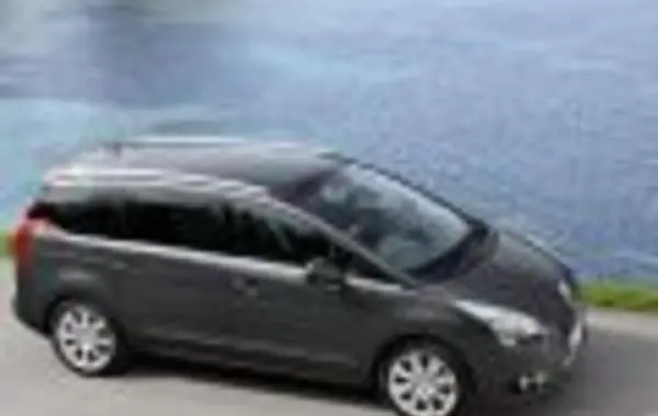 Peugeot 5008 I (Phase I, 2009)-4