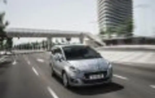 Peugeot 5008 I (Phase II, 2013)-3
