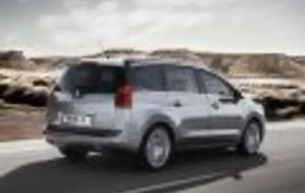 Peugeot 5008 I (Phase II, 2013)-0