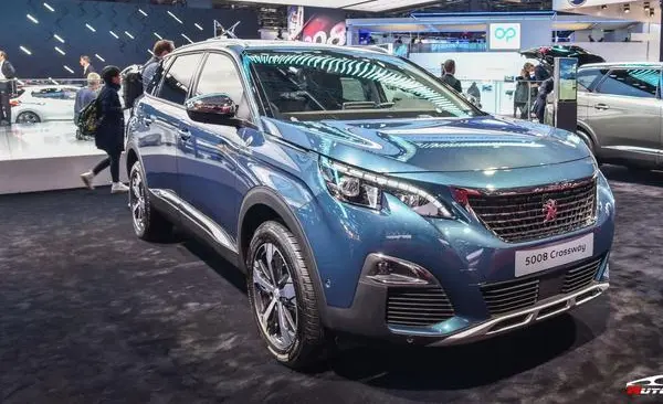 Peugeot 5008 II (Phase I, 2017)-0