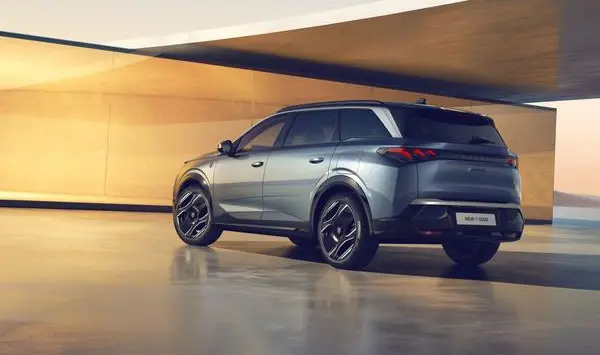 Peugeot 5008 III (Phase I, 2024)-0