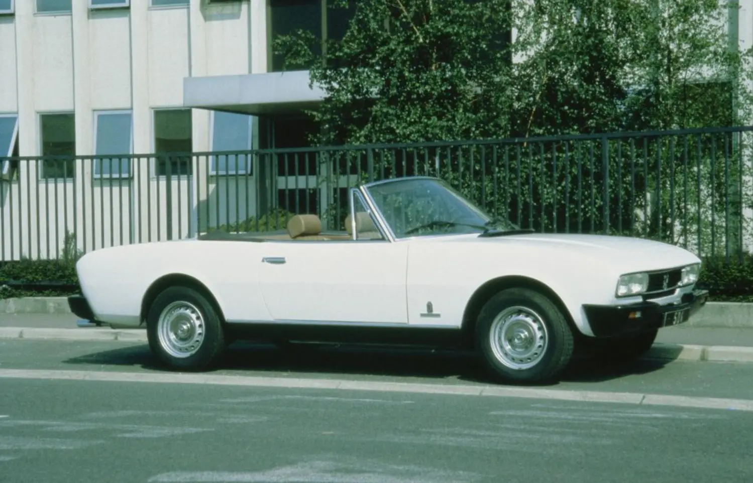 Peugeot 504 Cabrio-0