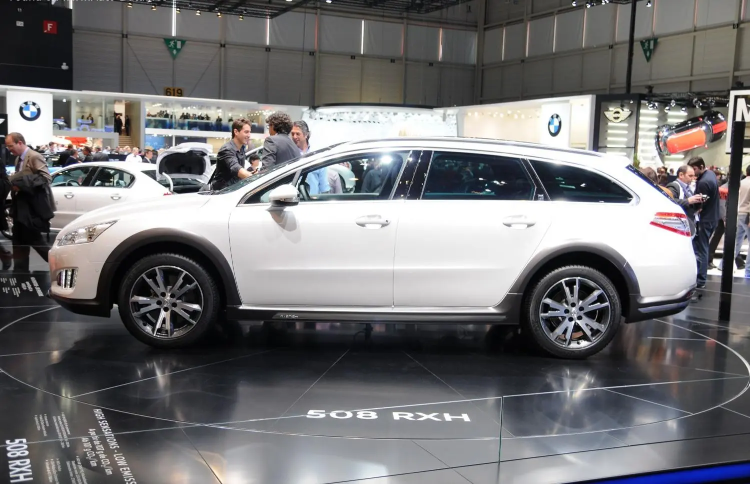 Peugeot 508 I RXH (Phase I, 2011)-7