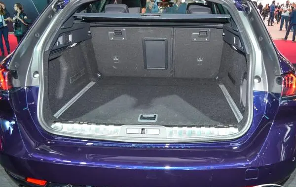 Peugeot 508 II SW (Phase I, 2018)-3