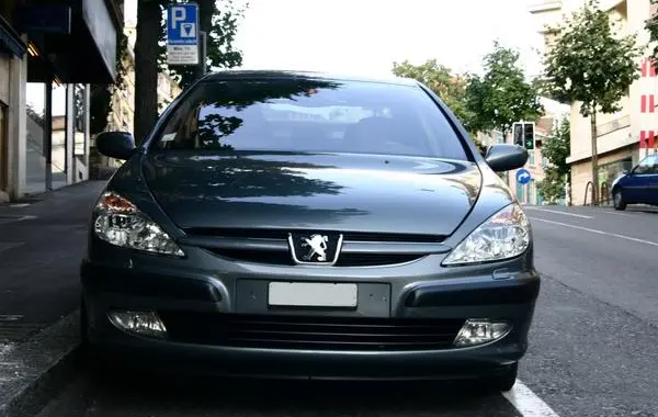 Peugeot 607-4