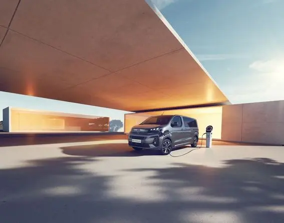 Peugeot Traveller L2 (facelift 2024)-1