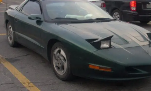 Pontiac Firebird IV-1