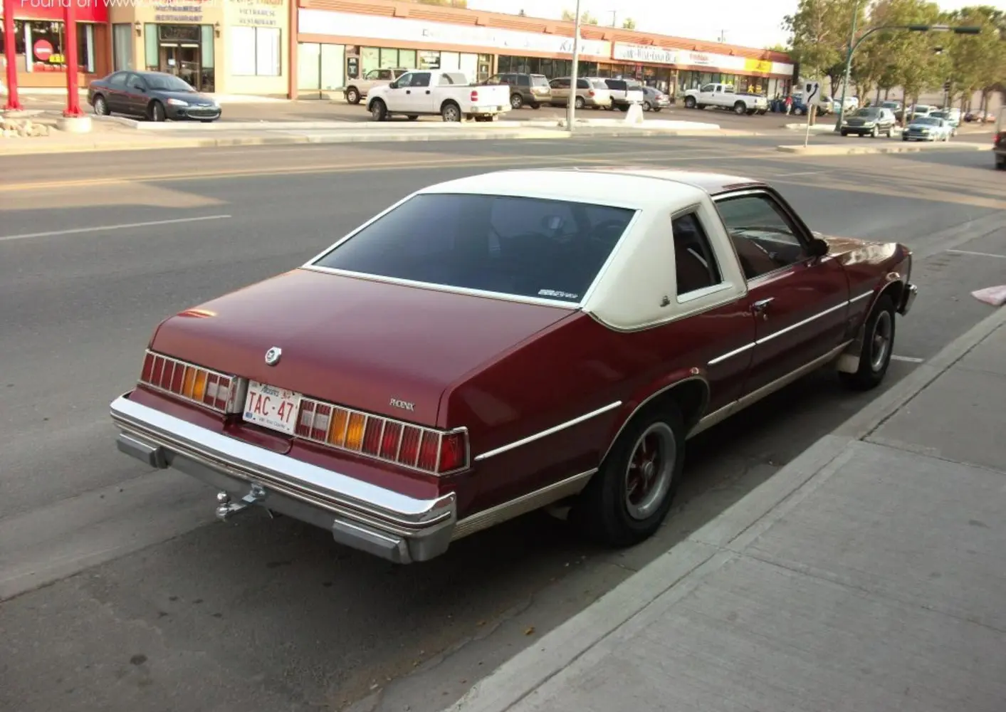 Pontiac Phoenix Coupe-0