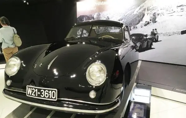 Porsche 356 Coupe-2
