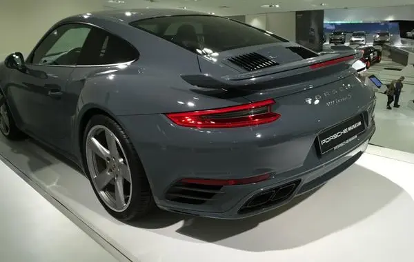 Porsche 911 (991 II)-7