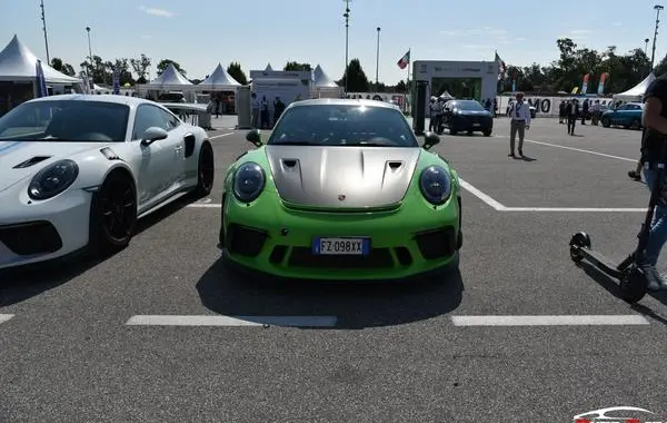 Porsche 911 (991 II)-11