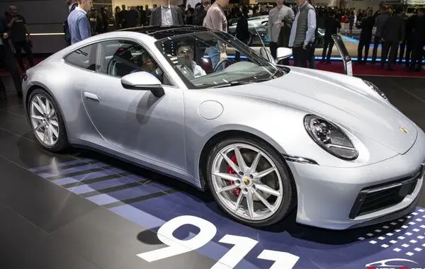 Porsche 911 (992)-5